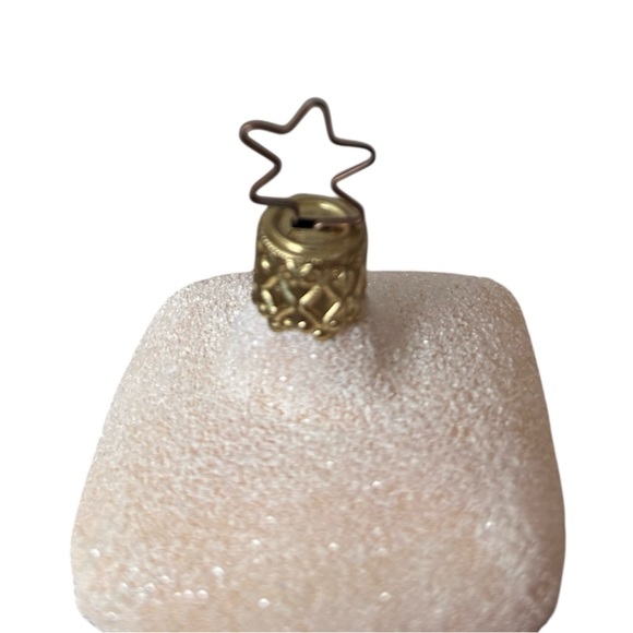 Santa Claus Holiday Ornament - Red and Green - Santa's Visit by E.M.Merck 1996 - Picture 5 of 7